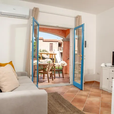 דירה Leone Flat Iv 15' Palau & Private Garden