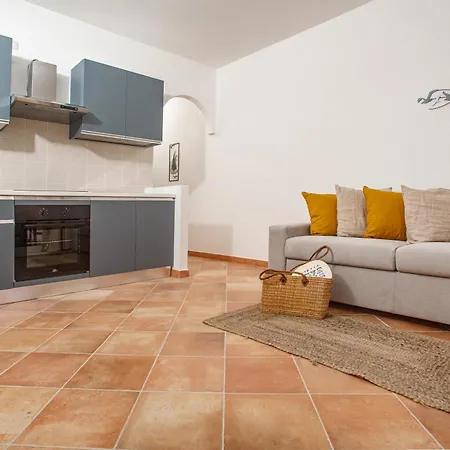 Leone Flat Iv 15' Palau & Private Garden Porto Pozzo