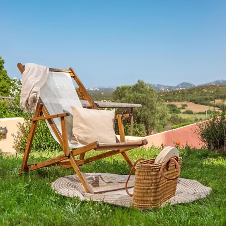 Leone Flat Iv 15' Palau & Private Garden *