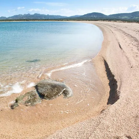 Apartmán Leone Flat Iv 15' Palau & Private Garden *